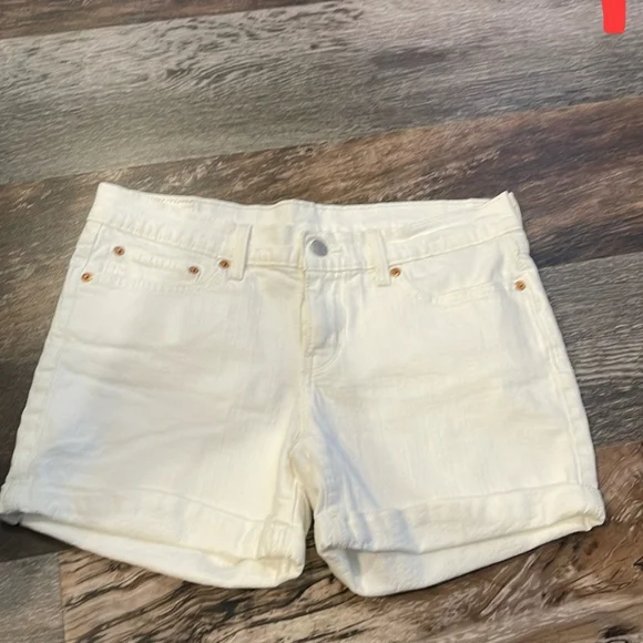 Levi's Women's White Denim Shorts - Picture 2 of 6